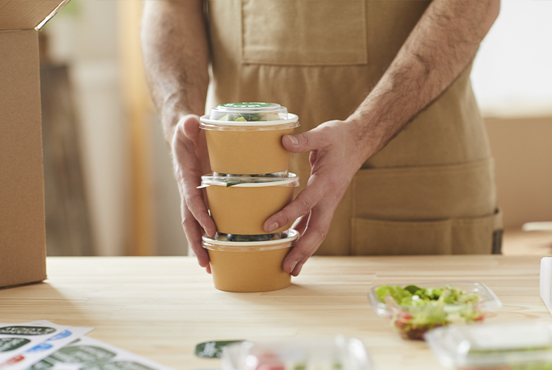 Ano ang mga pakinabang ng disposable tableware?